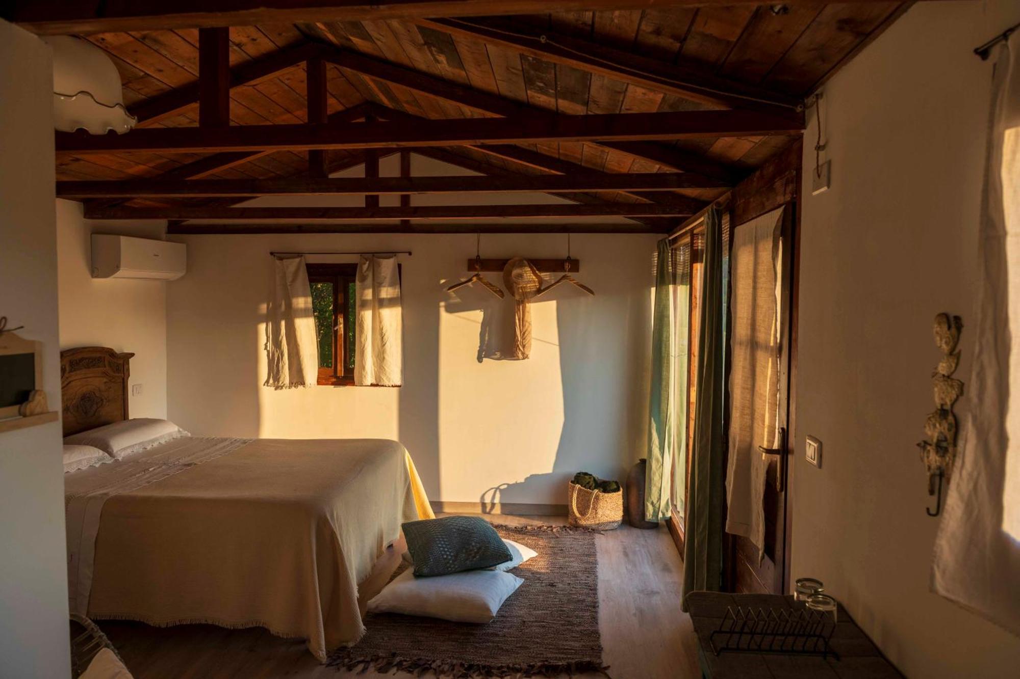 Le Bumbarelle Bed & Breakfast Tavoleto ภายนอก รูปภาพ