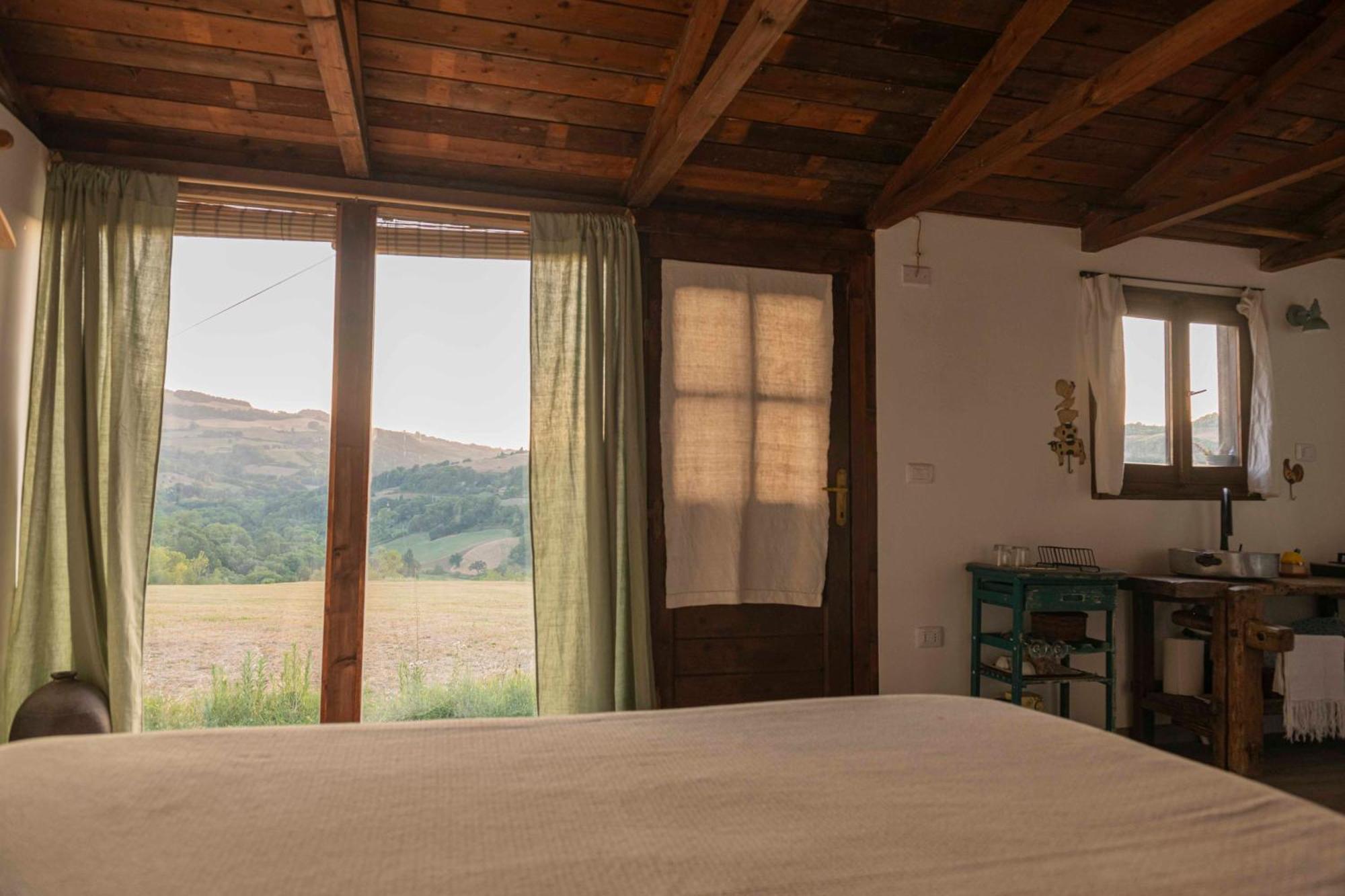 Le Bumbarelle Bed & Breakfast Tavoleto ภายนอก รูปภาพ